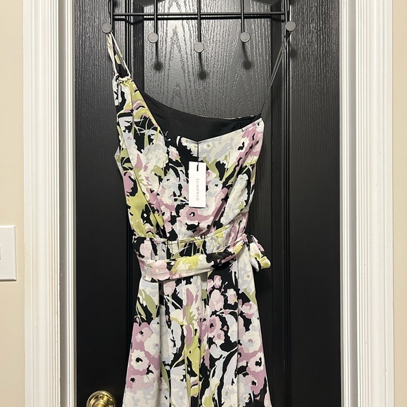 One-shoulder floral romper - Picture 5 of 5